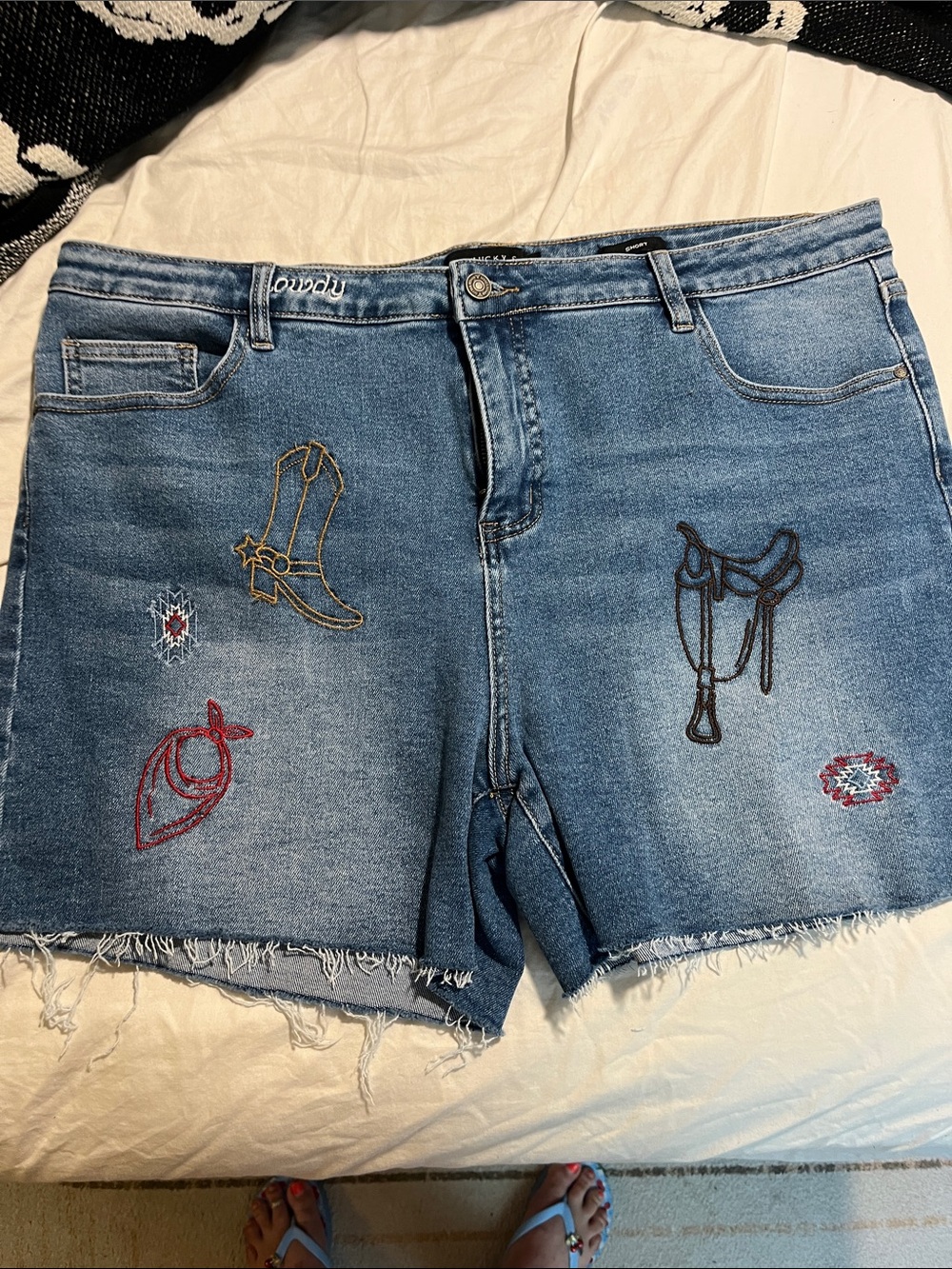 NWOT Lucky & Blessed Western Embroidered Jean Shorts, Size 20